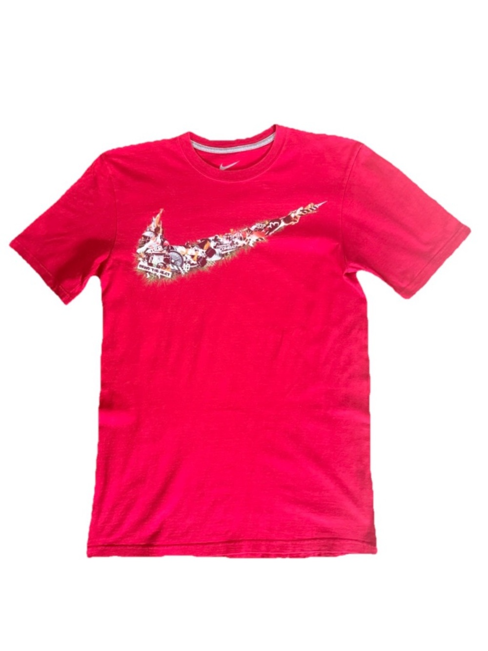 Men’s Nike check Logo all sports tee.  Size M.
